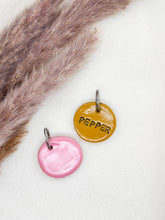 Load image into Gallery viewer, One Colour Tag