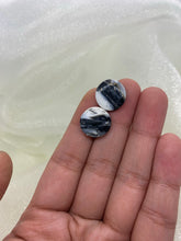 Load image into Gallery viewer, Obsidian