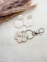 Load image into Gallery viewer, Dainty Francisca