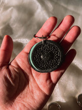 Load image into Gallery viewer, Sandwich Cookies