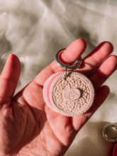 Load image into Gallery viewer, Sandwich Cookies