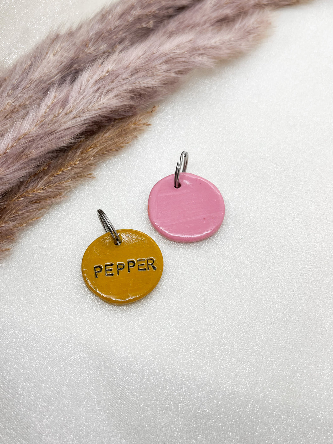 One Colour Tag